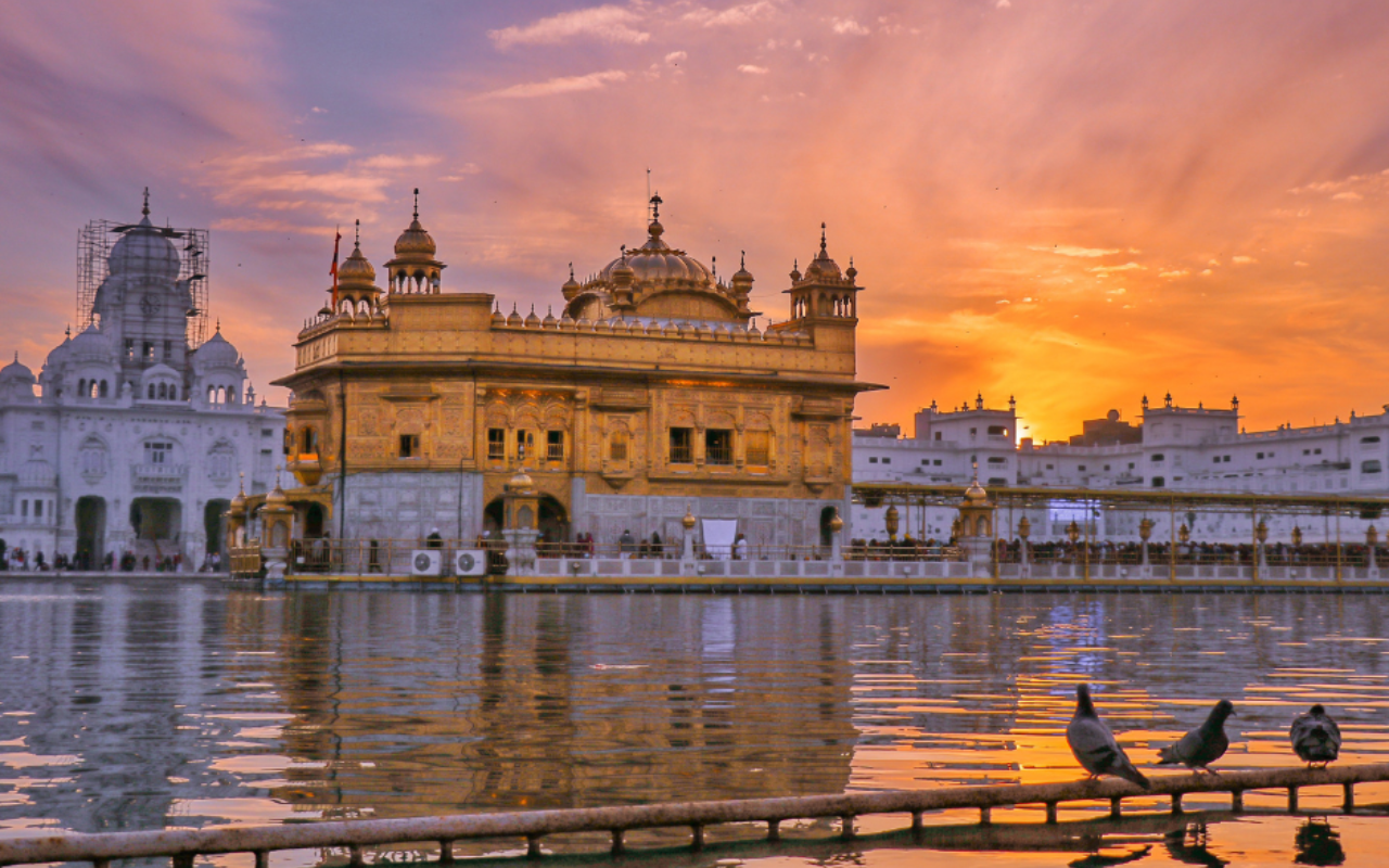 Witness the tranquil Beauty of the Golden Temple