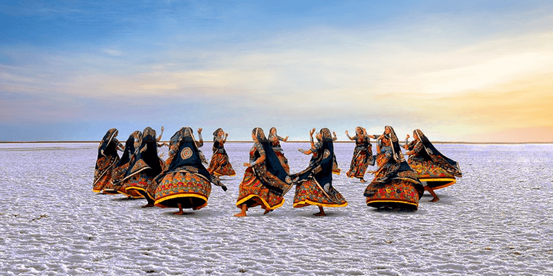 Enjoy unforgettable moments with traditional folk dances